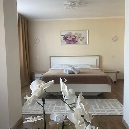 Hotel Elegia Trosztyanec Kültér fotó