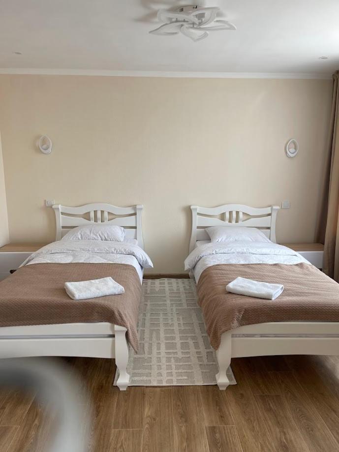 Hotel Elegia Trosztyanec Kültér fotó