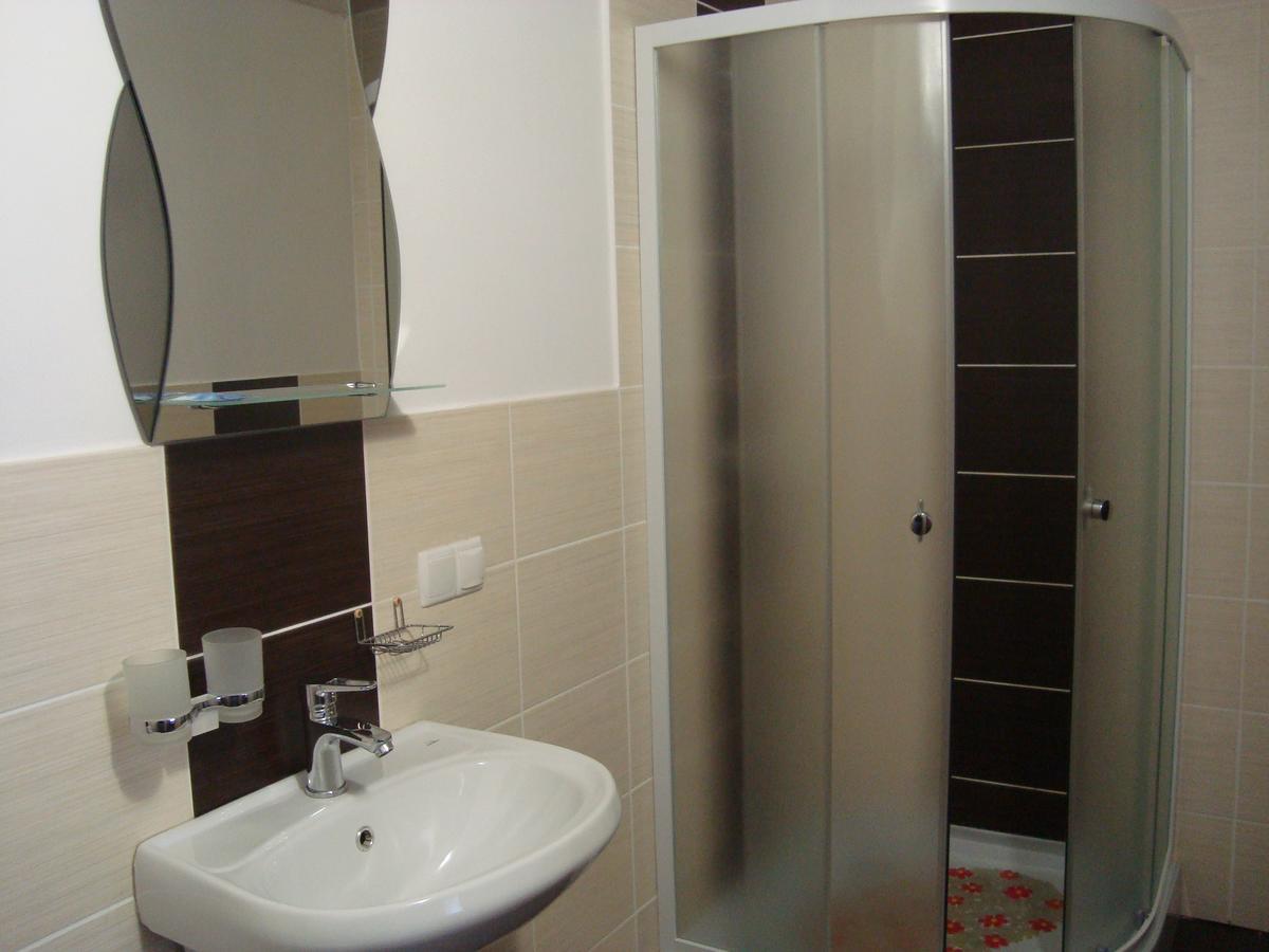 Hotel Elegia Trosztyanec Kültér fotó