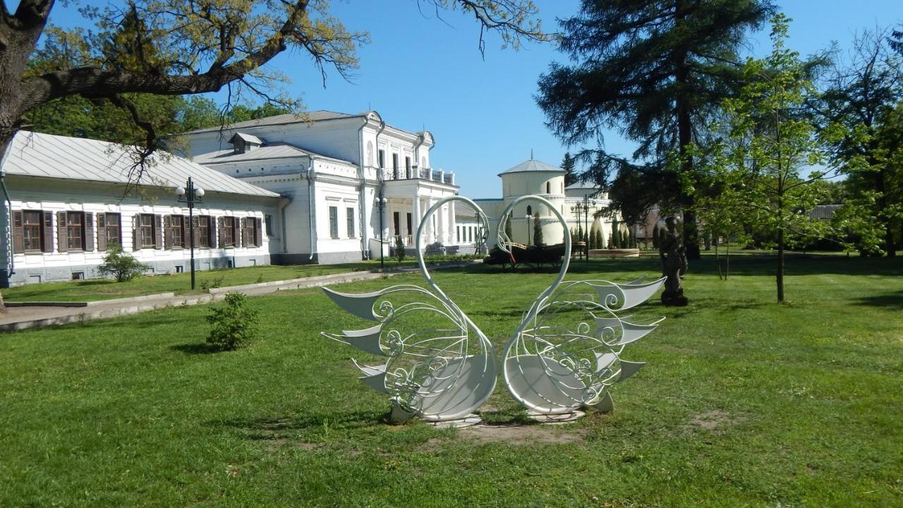 Hotel Elegia Trosztyanec Kültér fotó